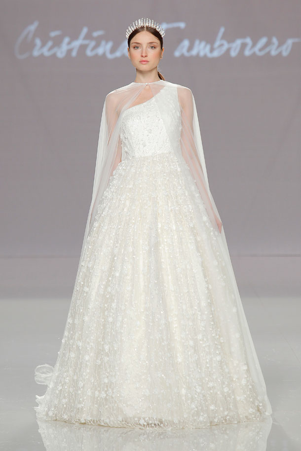 ilovebrides.pt Cristina Tamborero 2018 Barcelona Bridal Fashion Week 2017